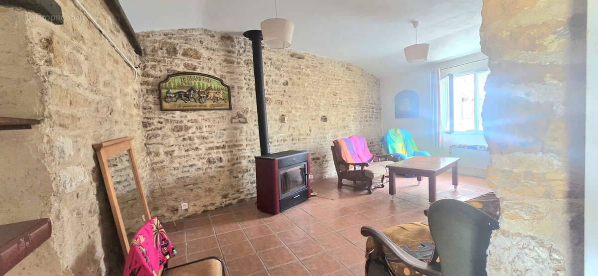 Maison à SAINT-CYR-EN-TALMONDAIS