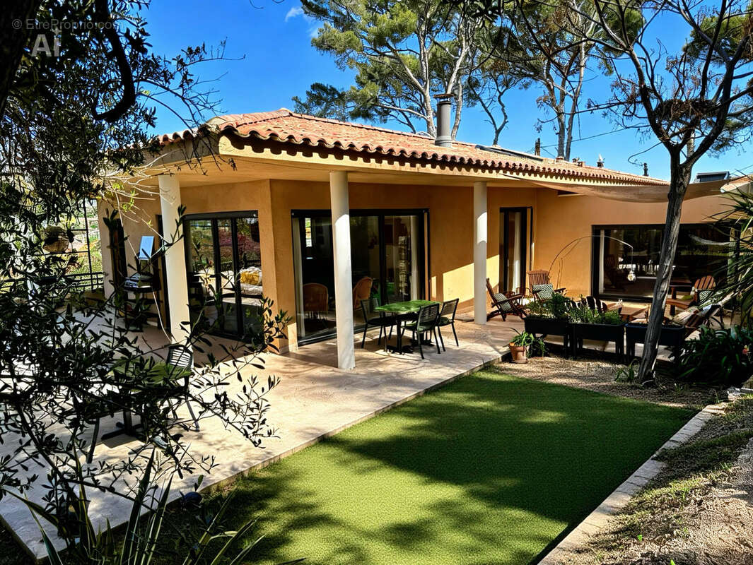 Maison à SANARY-SUR-MER