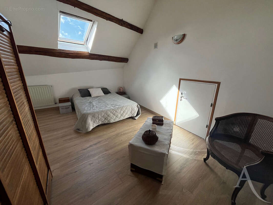 Maison à FOLLAINVILLE-DENNEMONT