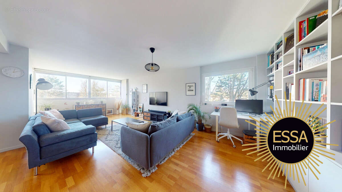 Appartement à VELIZY-VILLACOUBLAY