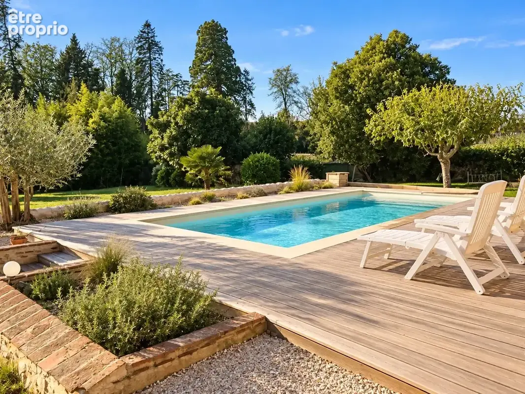 MAISON EN PIERRES XIX ème AVEC dépendance et piscine sur 2600 m² . - photo 3