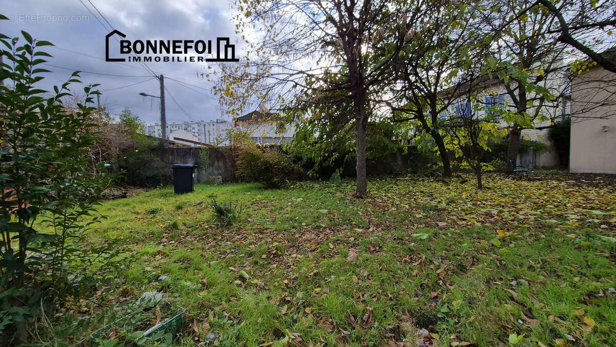 Maison à CHAMPIGNY-SUR-MARNE