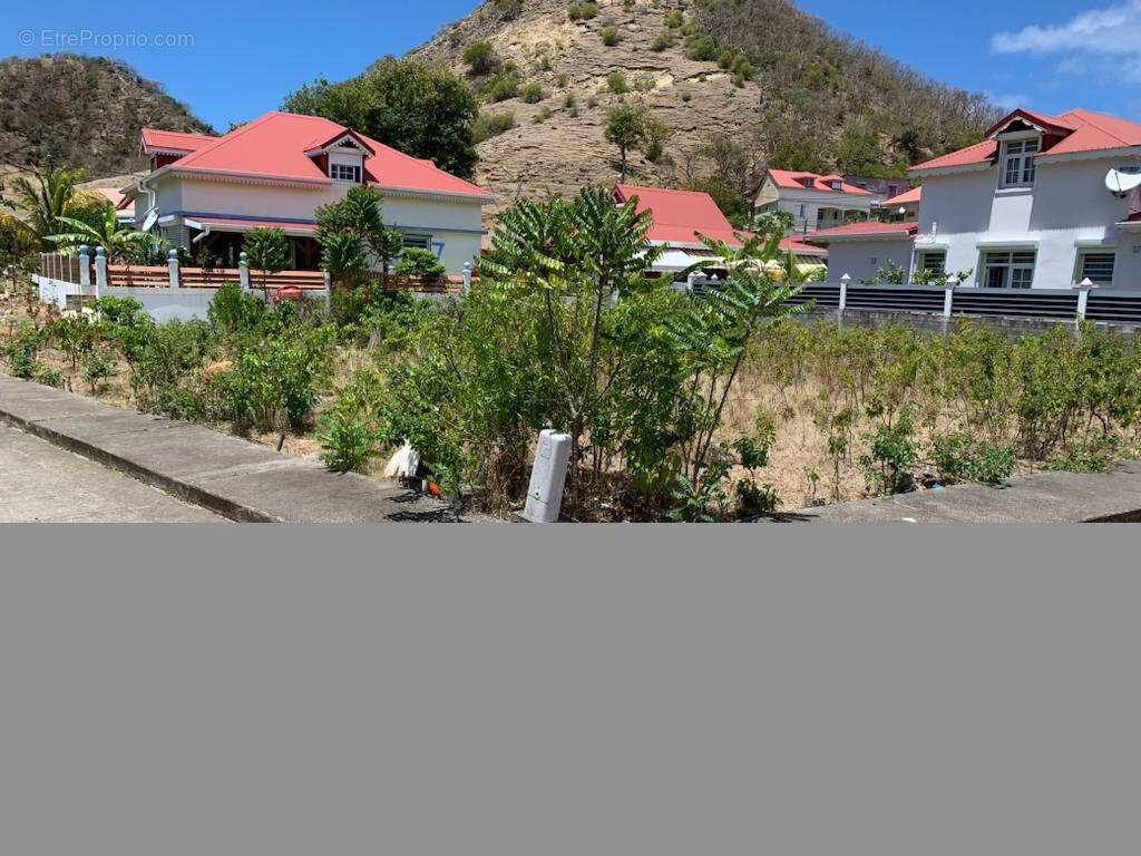 Terrain à TERRE-DE-HAUT