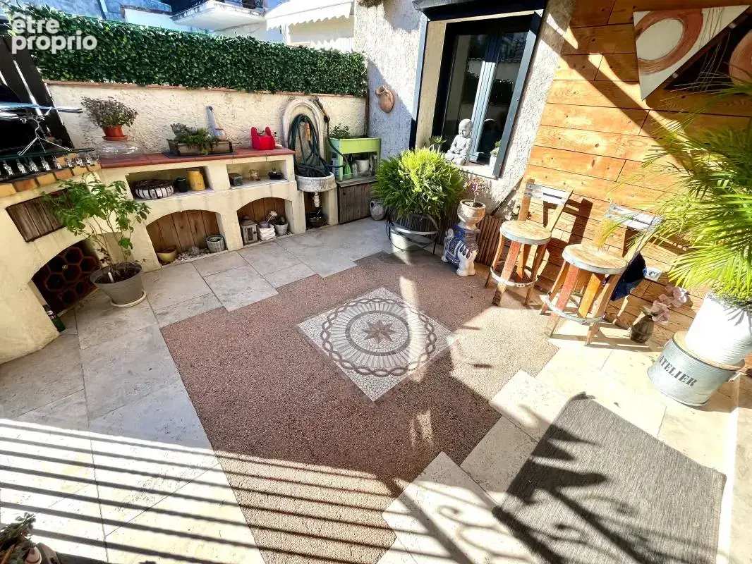 bas de villa refait au calme la bocca - photo 4