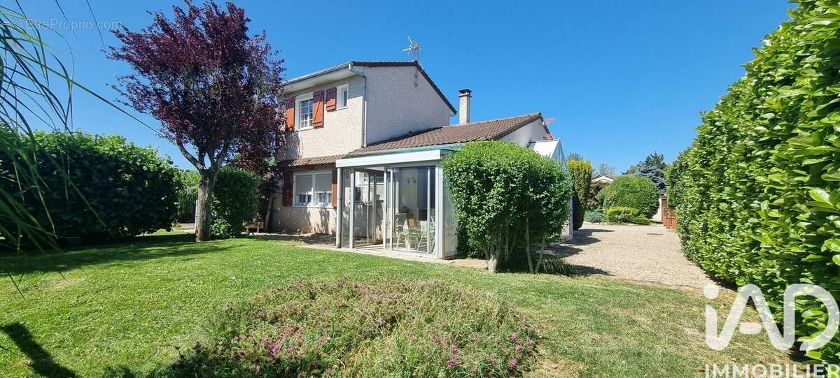 Photo 2 - Maison à SAINT-MARTIN-BELLE-ROCHE