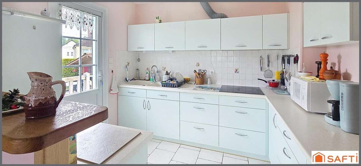 Maison 133 m² à Saint-Gatien-Des-Bois  - photo 4