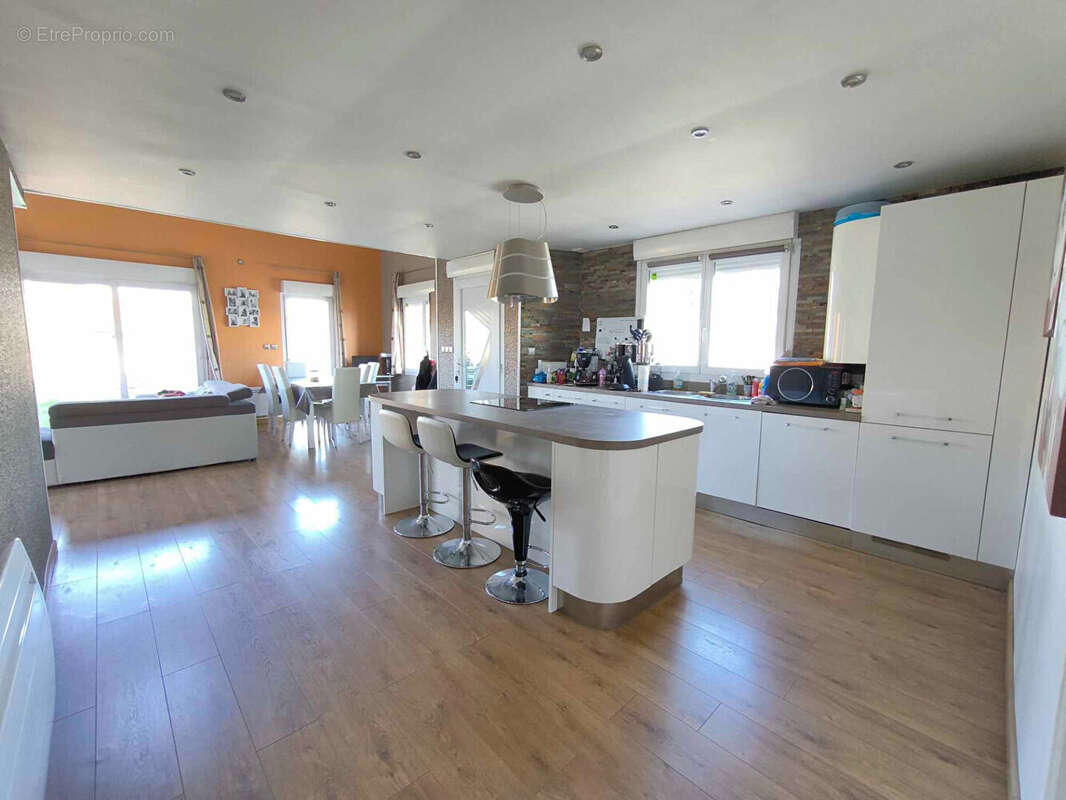 Maison à BRUAY-SUR-L&#039;ESCAUT