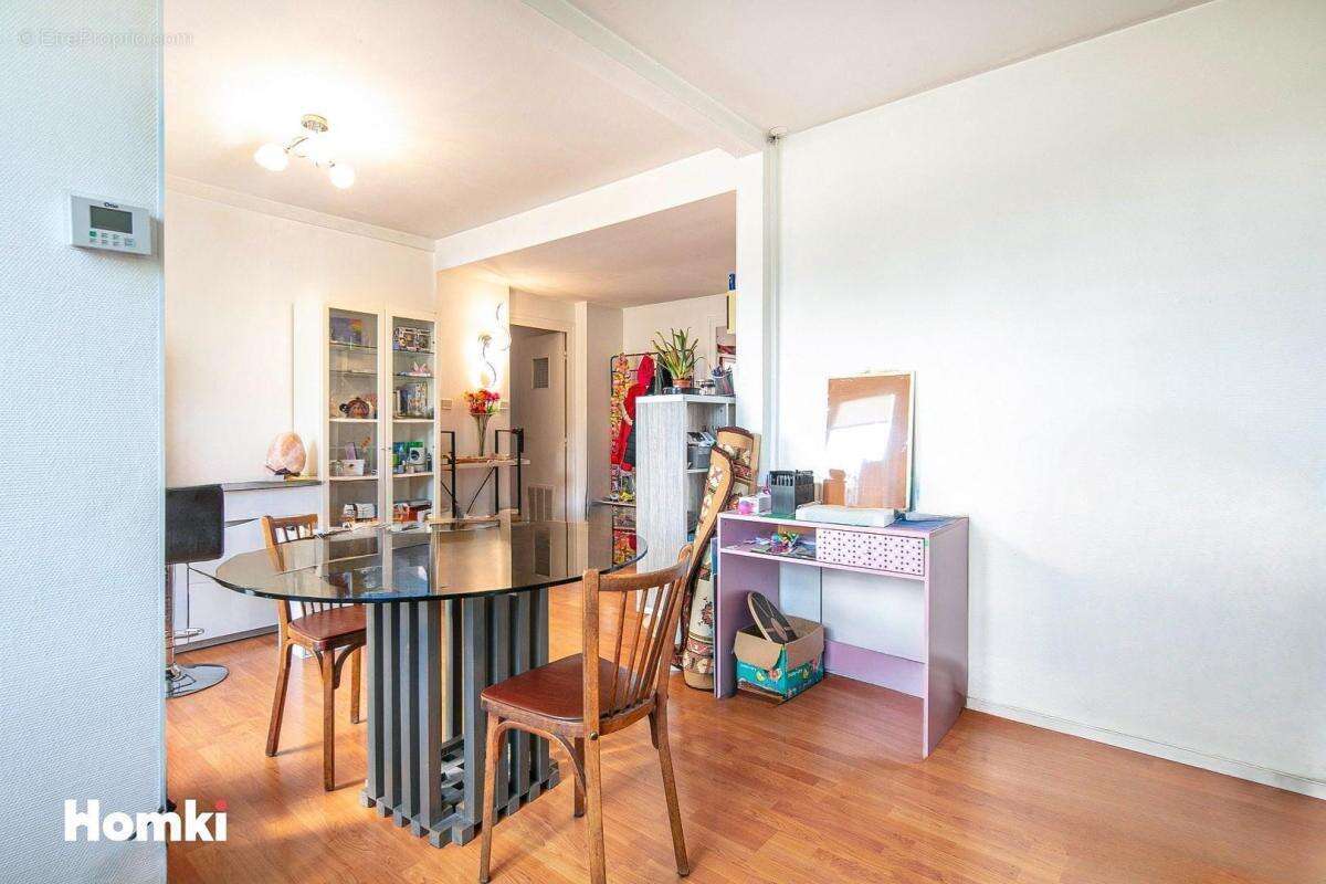 Appartement à SAINT-MARTIN-D'HERES