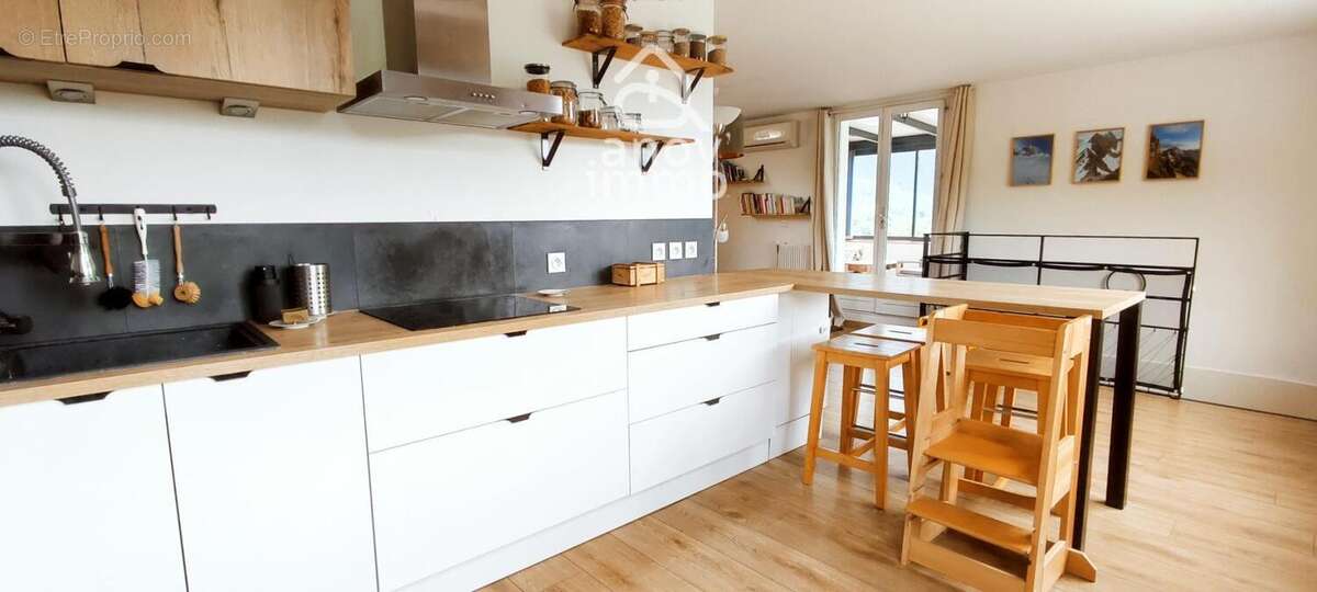 Appartement à VIZILLE