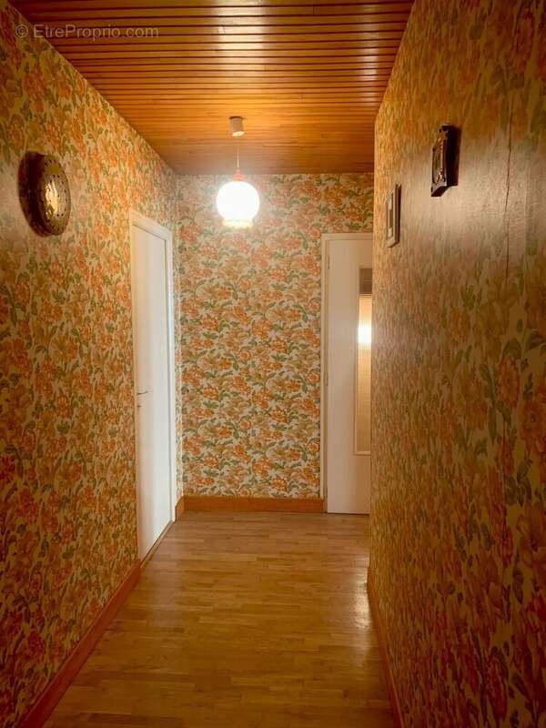 Maison à BOUX-SOUS-SALMAISE