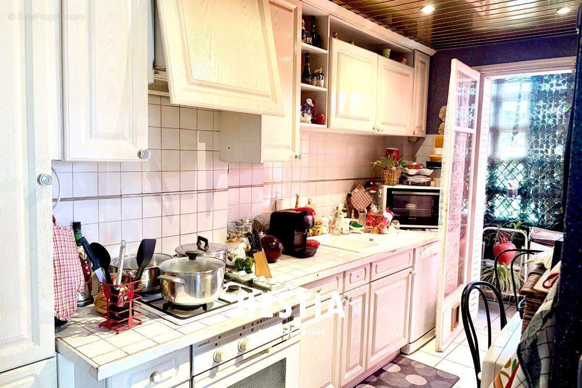 Appartement à MARSEILLE-13E