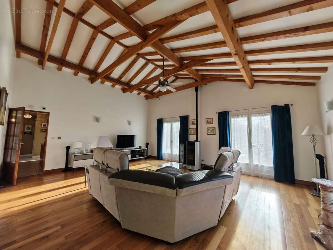 Maison 137 m² à Lauzun  - photo 5