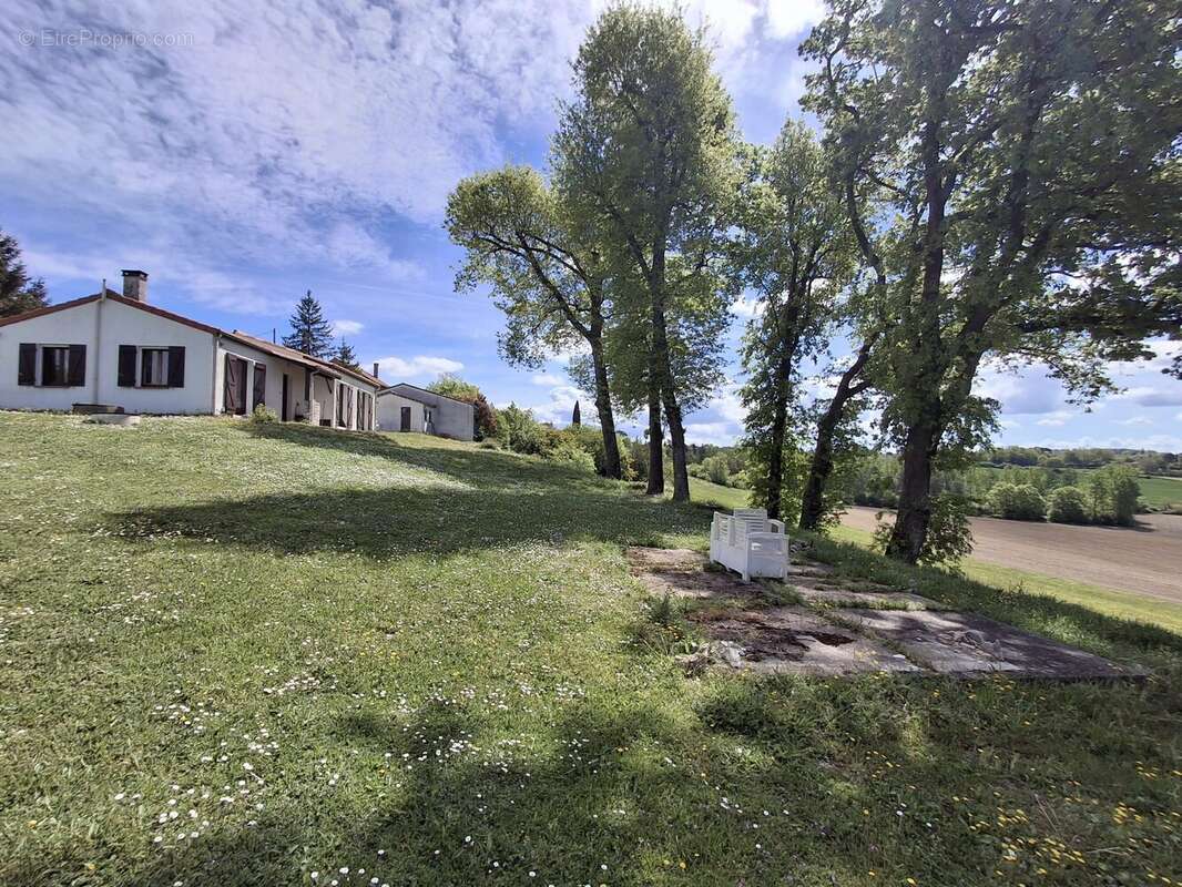 Maison à CASTILLONNES