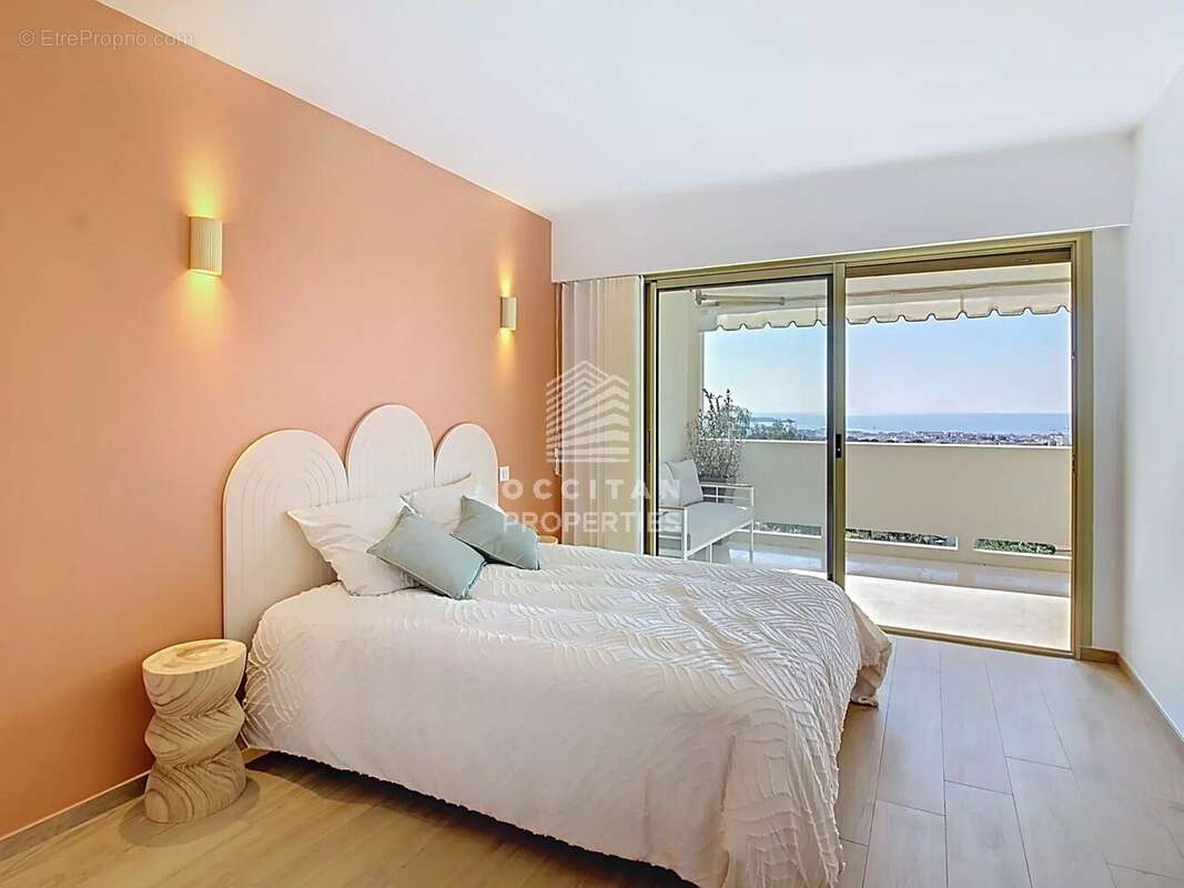 Appartement à LE CANNET