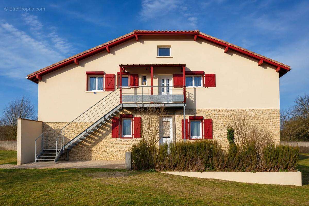 Maison rénovée 6 pièces avec revenus annexes - photo 20