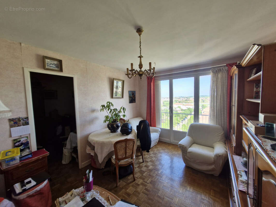 Appartement à BRON
