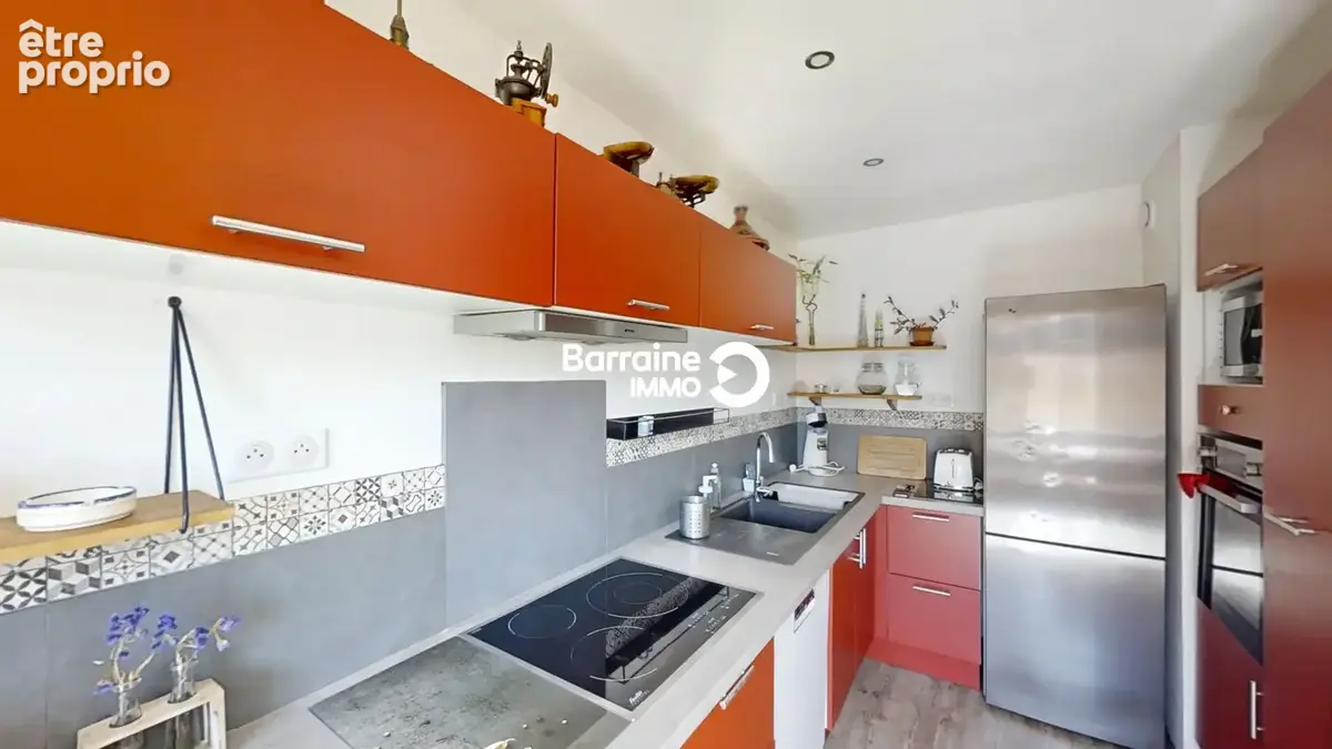 BARRAINE IMMO - A VENDRE - ARGOL : À 200 m de la plage, maison avec jardin, atelier et grand hangar - Réf : CR00290 - photo 8