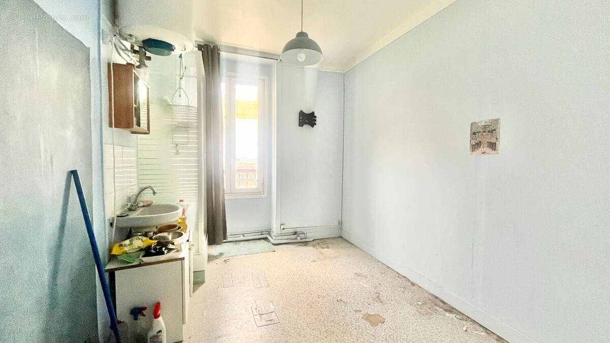 Appartement à PARIS-19E