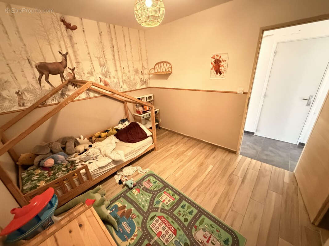 Maison à ESPINASSE-VOZELLE