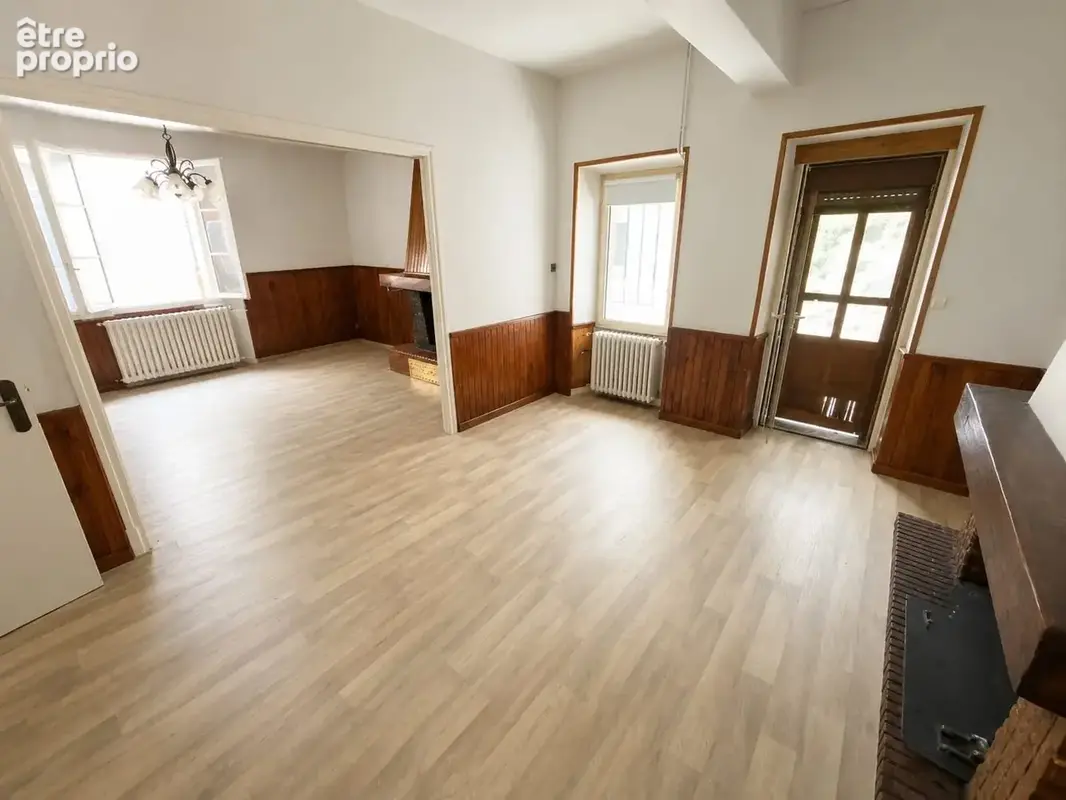 Maison 143 m² à Saint-Hilaire  - photo 2