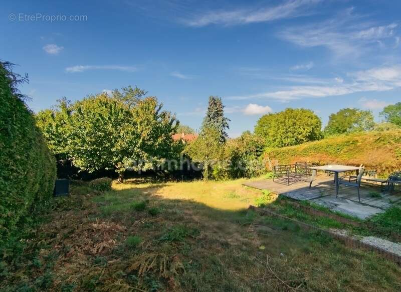 Maison à NEUVILLE-SAINT-AMAND