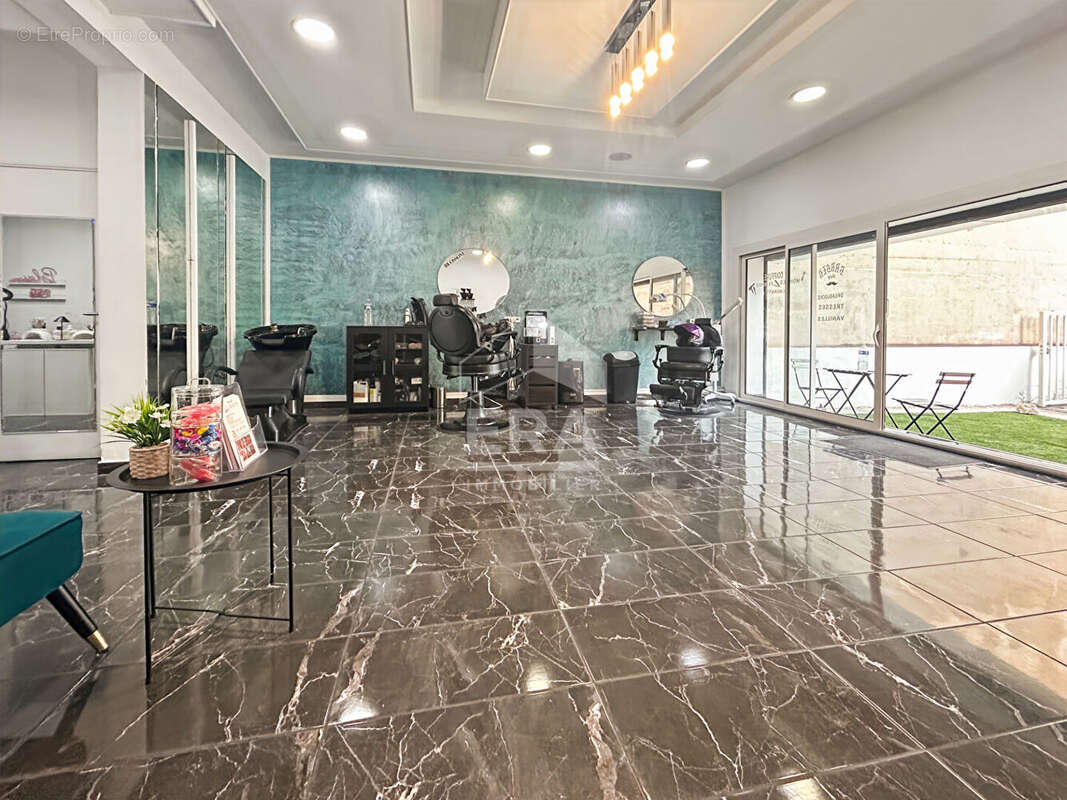 Autre à MARSEILLE-4E