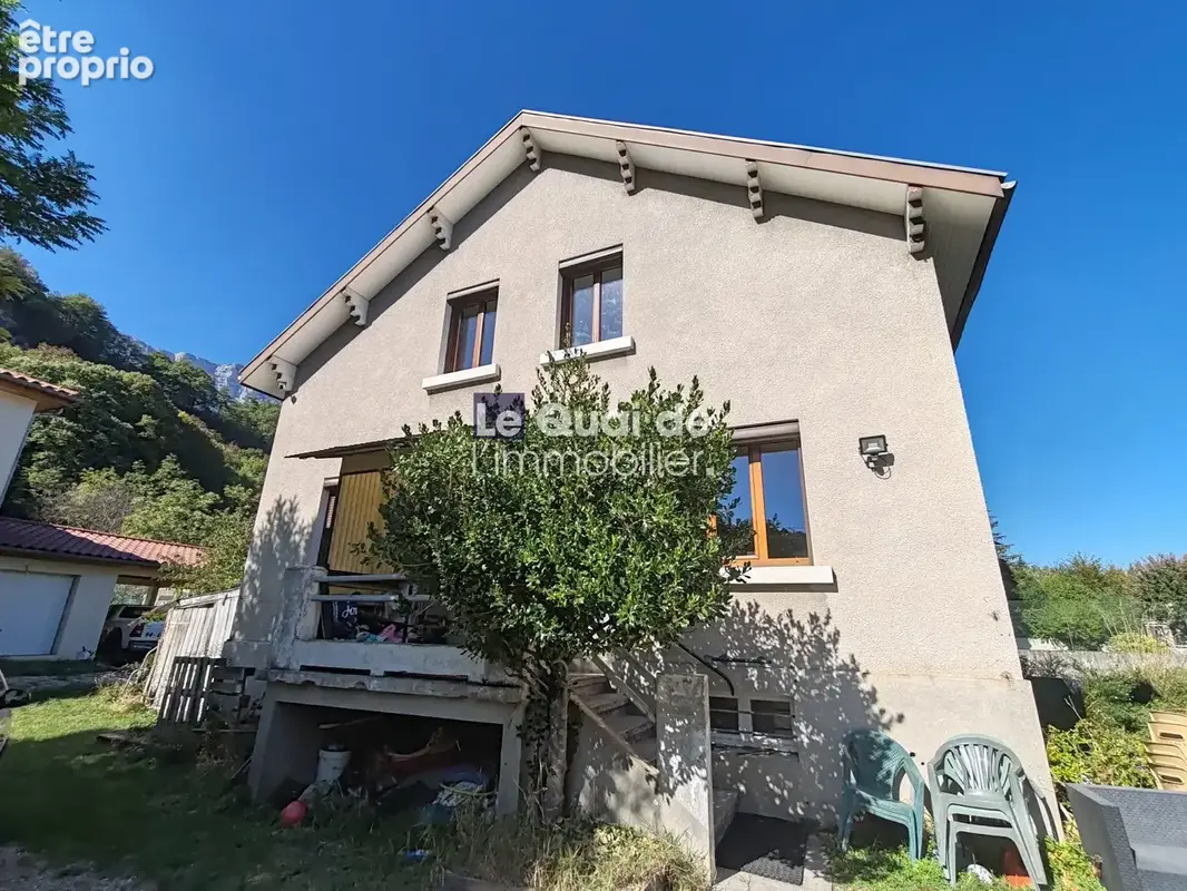 Maison 6 pièces 144 m² à vendre à Claix (38640) - photo 2