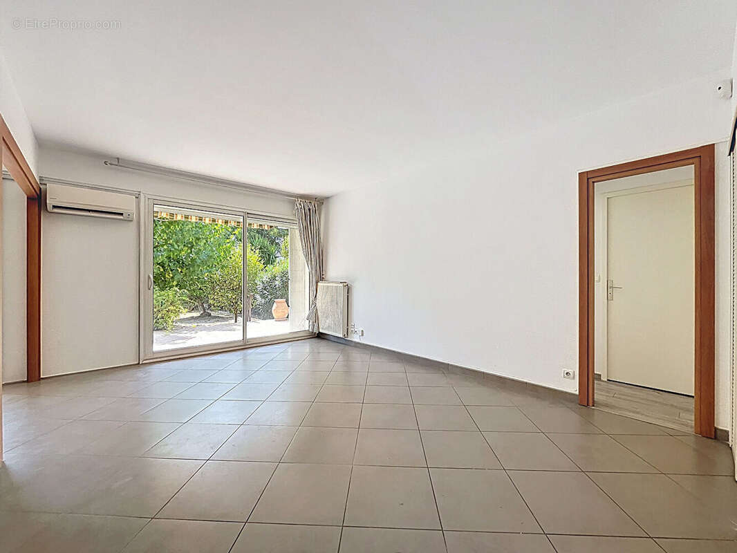 Appartement à MARSEILLE-12E