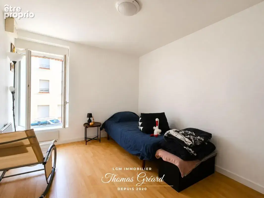 Local commercial avec habitation à Saint-Denis-Les-Ponts, 200m2 avec grange et jardin - photo 6