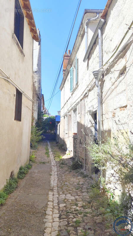 Maison, 64,5 m2,  3 pièces, quartier cathédrale - photo 9