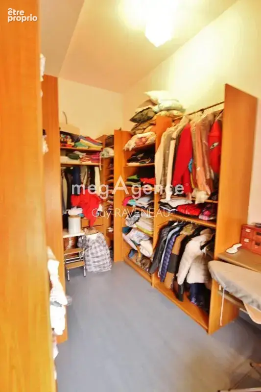 Maison atypique sur un terrain de 2 ha 19a 33ca - photo 9
