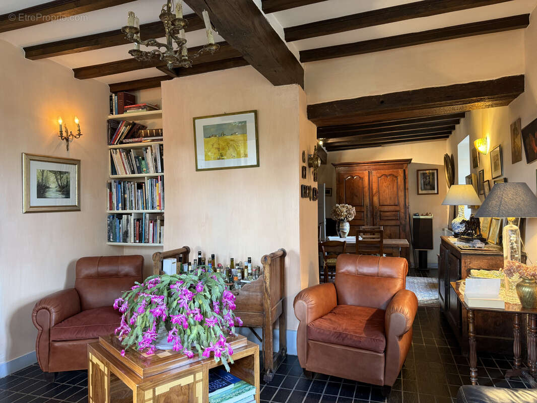 Maison à CASTELNAU-D'AUZAN