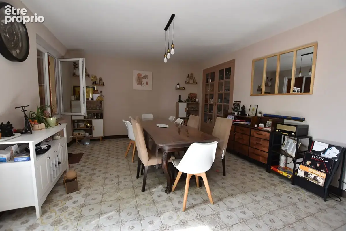 Proche Saint Pourçain sur Sioule, maison familiale de 5 chambres - photo 2
