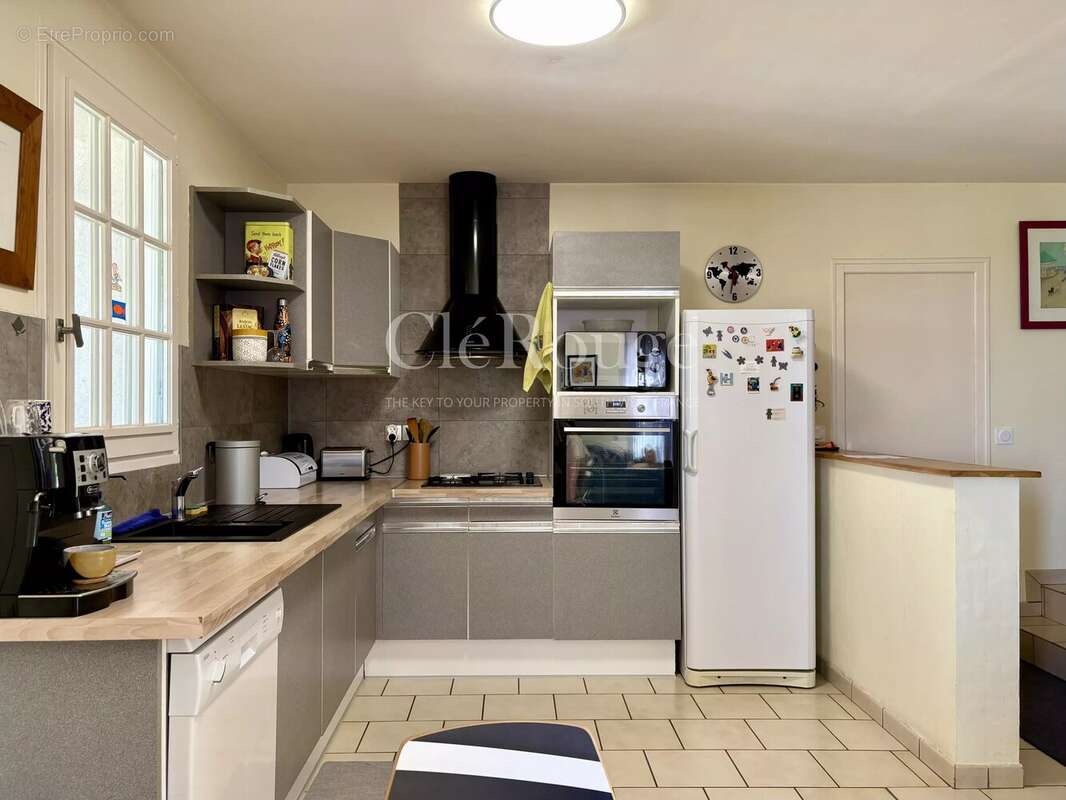 Proche de Tombebœuf – Superbe propriété de 6 chambres avec vues panoramiques, piscine et logement indépendant - photo 20