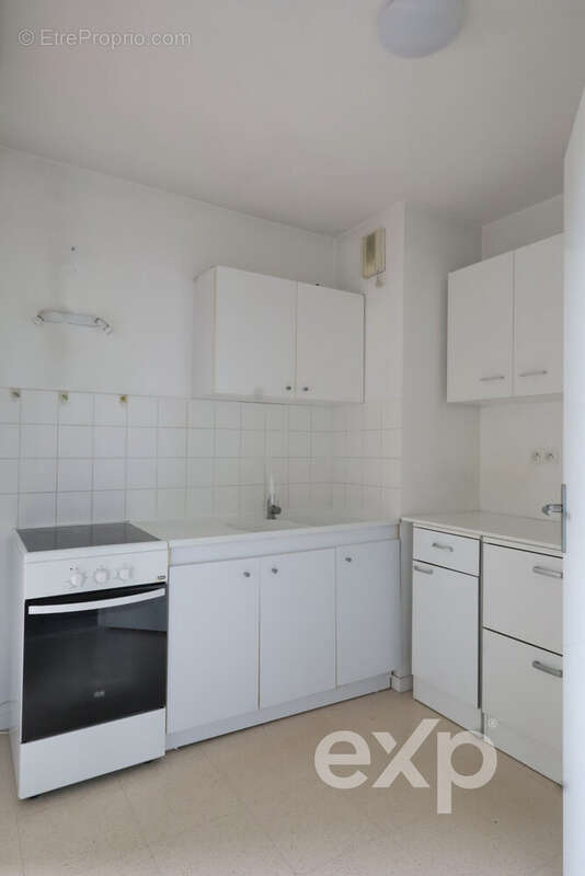 Appartement 64 m² à Cenon  - photo 3