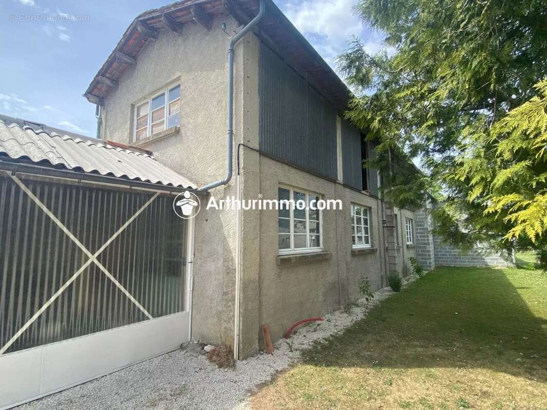 Maison à MATHA