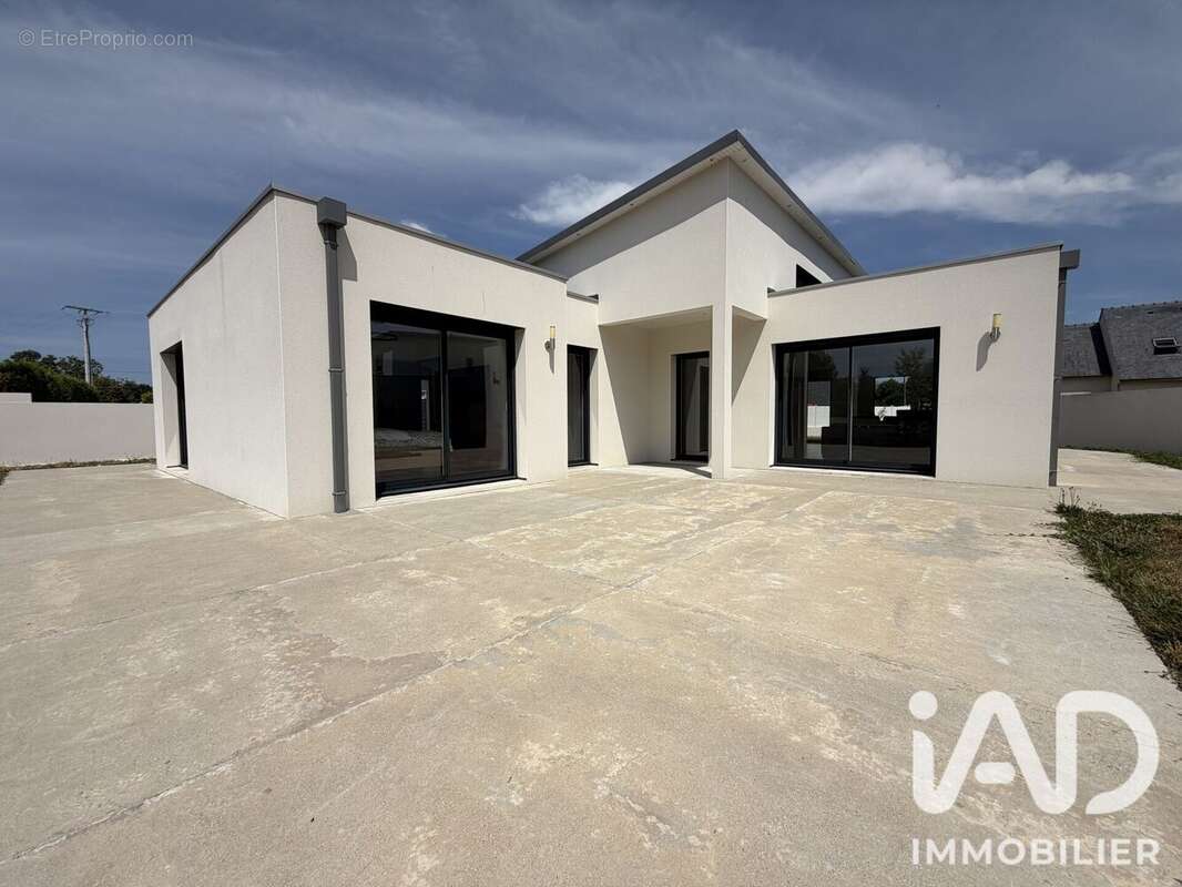 Maison 110 m² à Concarneau  - photo 2