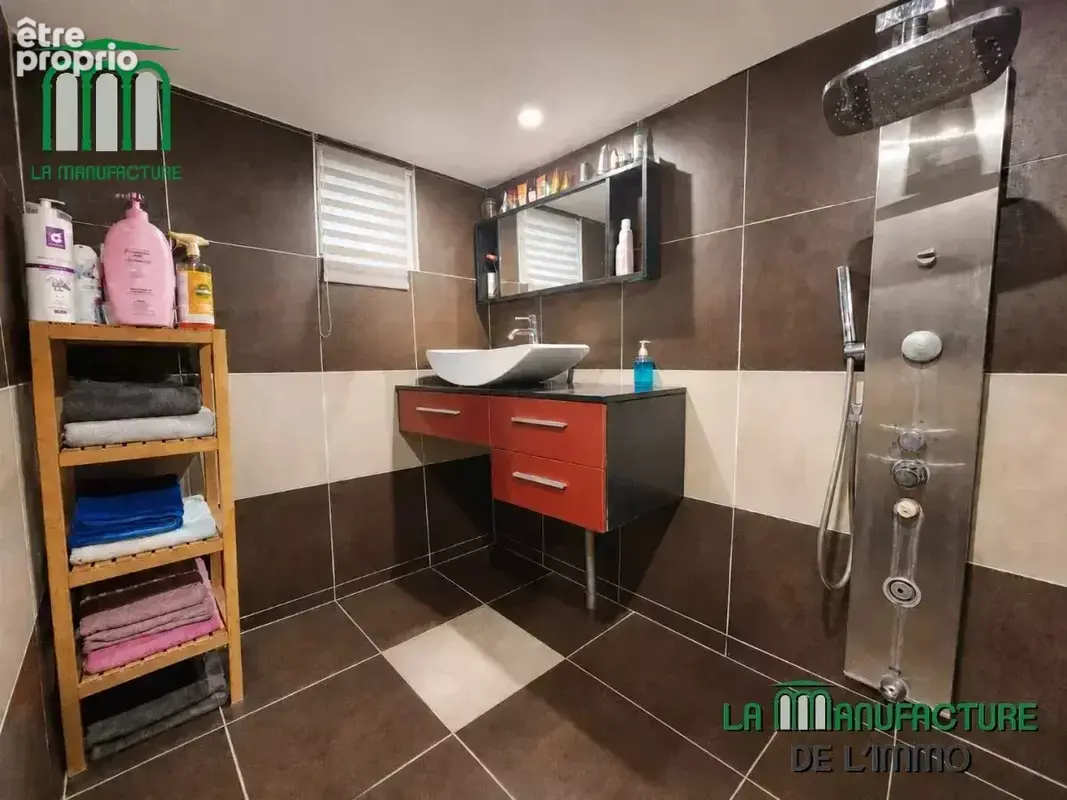Maison individuelle 164 m² + piscine, grand garage et terrasse / La Ricamarie / Idéal famille ou artisan - photo 16