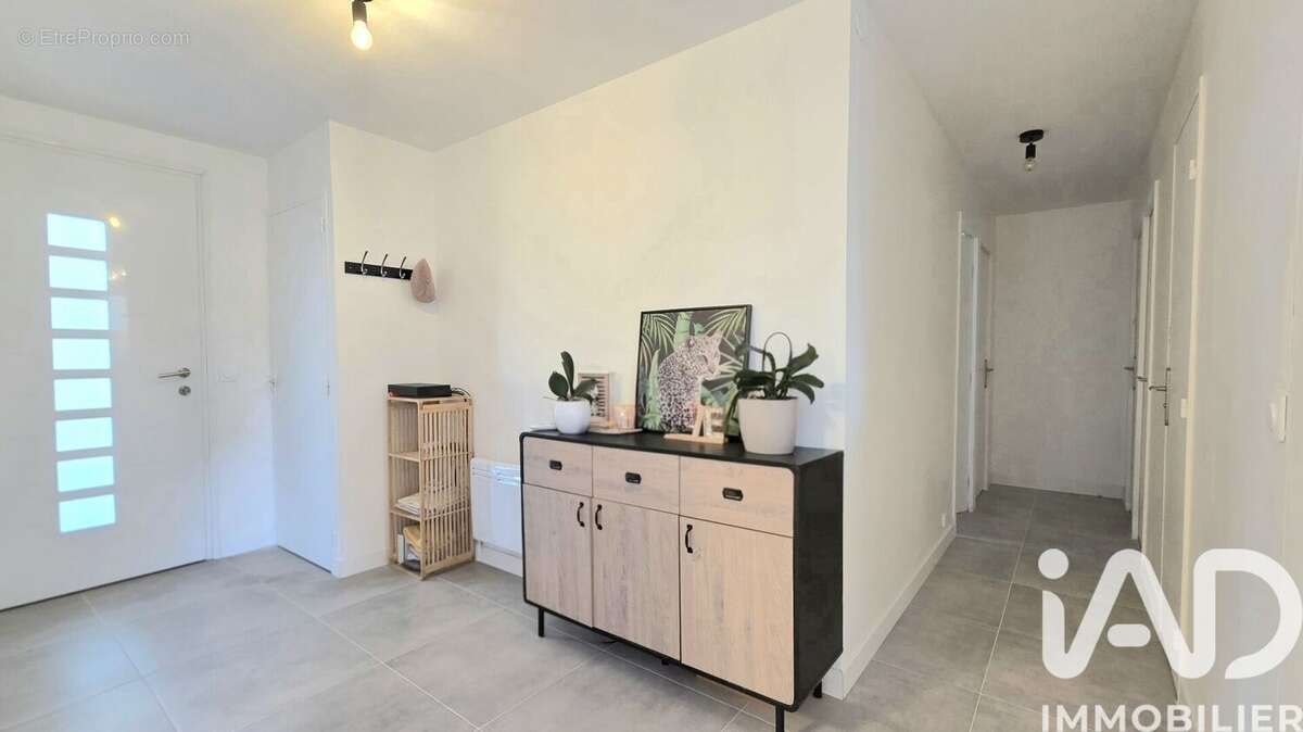 Photo 8 - Maison à LA TRINITE-SURZUR