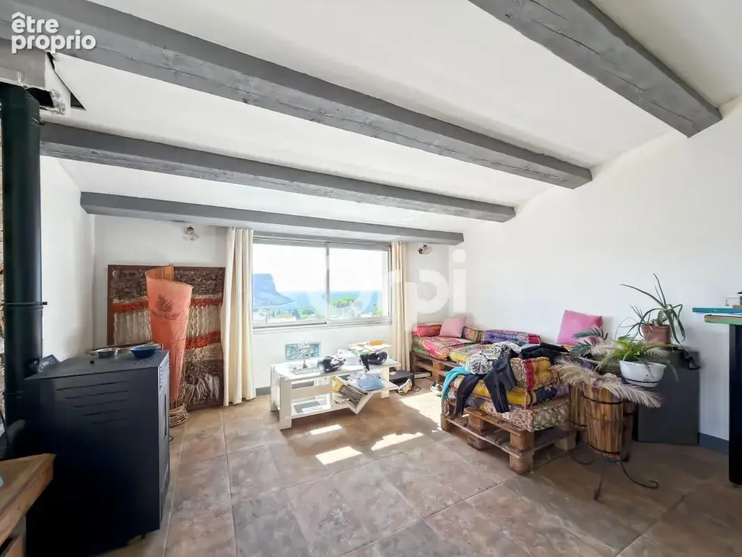 ** Cassis - Idéal investisseurs - Villa de 6 appartements ** - photo 10