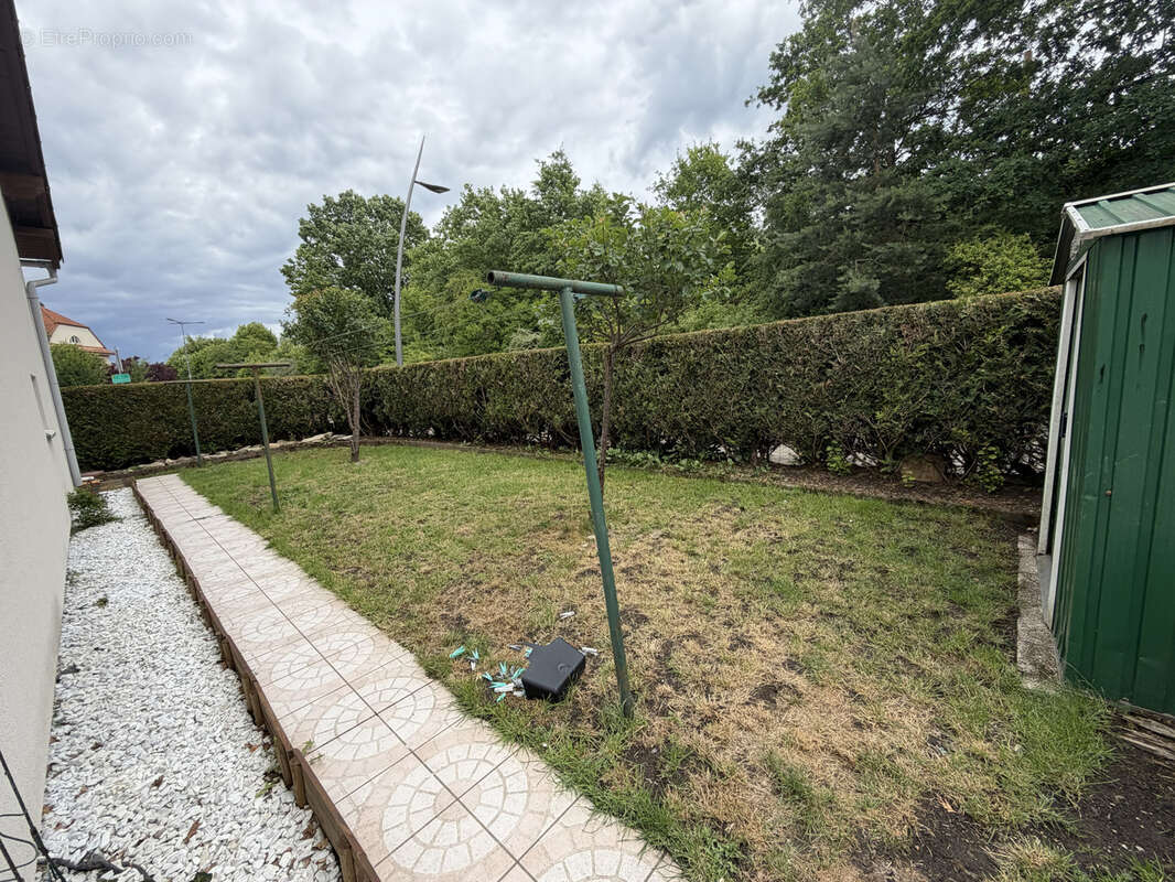 Maison mitoyenne d'un coté à Falck - photo 11