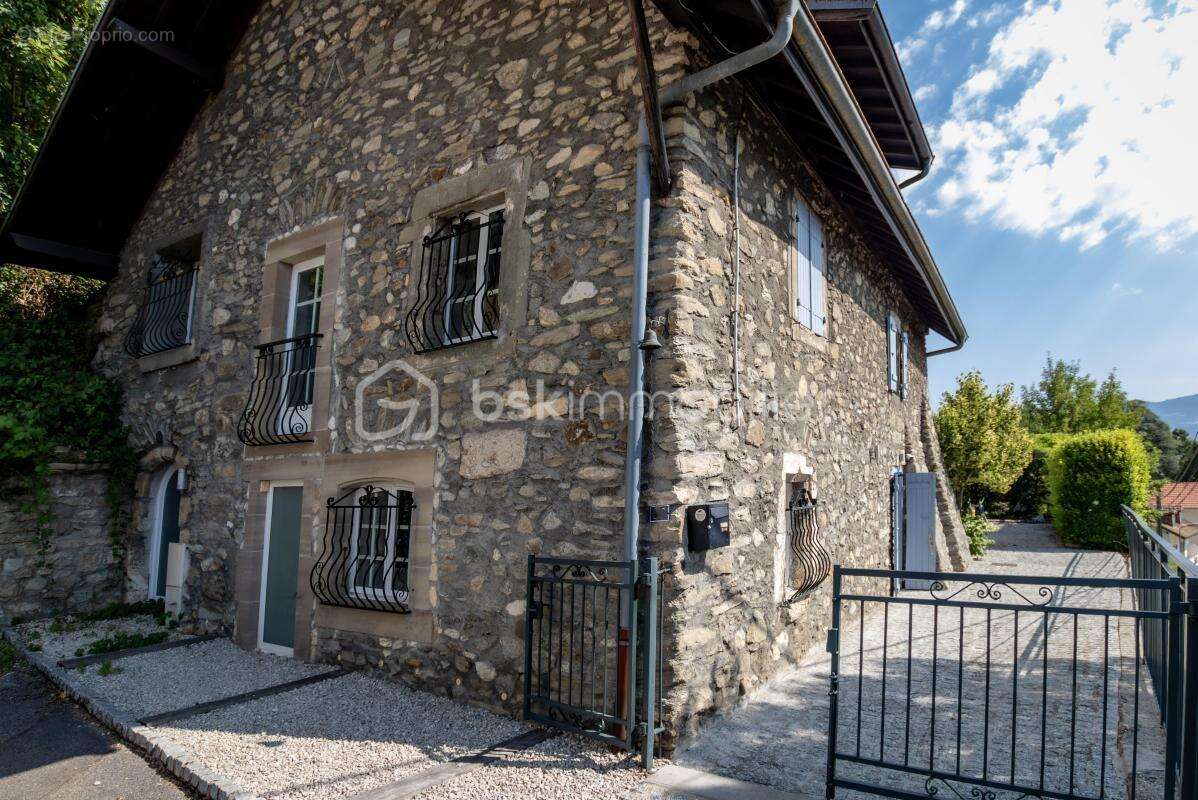 Maison de caractère 205m2 à la campagne, à 10 minutes du canton de Genève - photo 23
