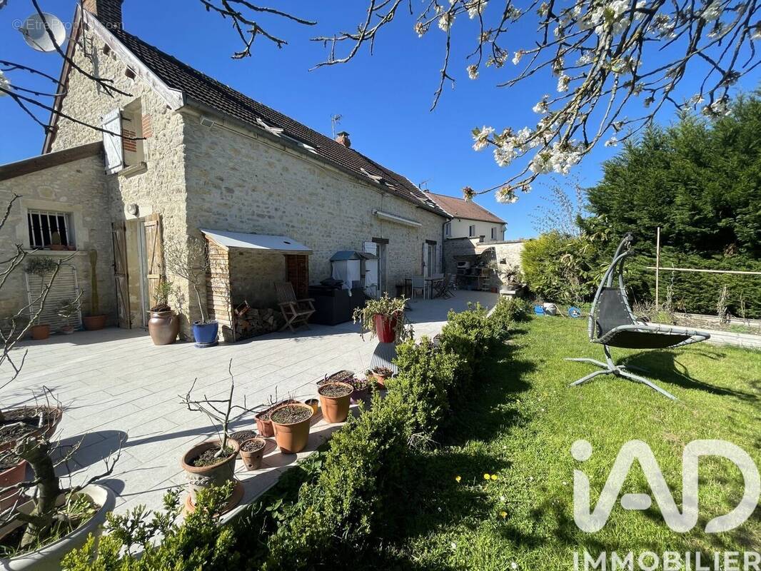 Photo 1 - Maison à COURVILLE