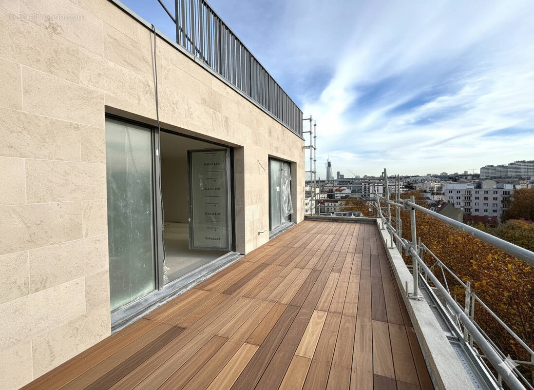 Appartement à ISSY-LES-MOULINEAUX