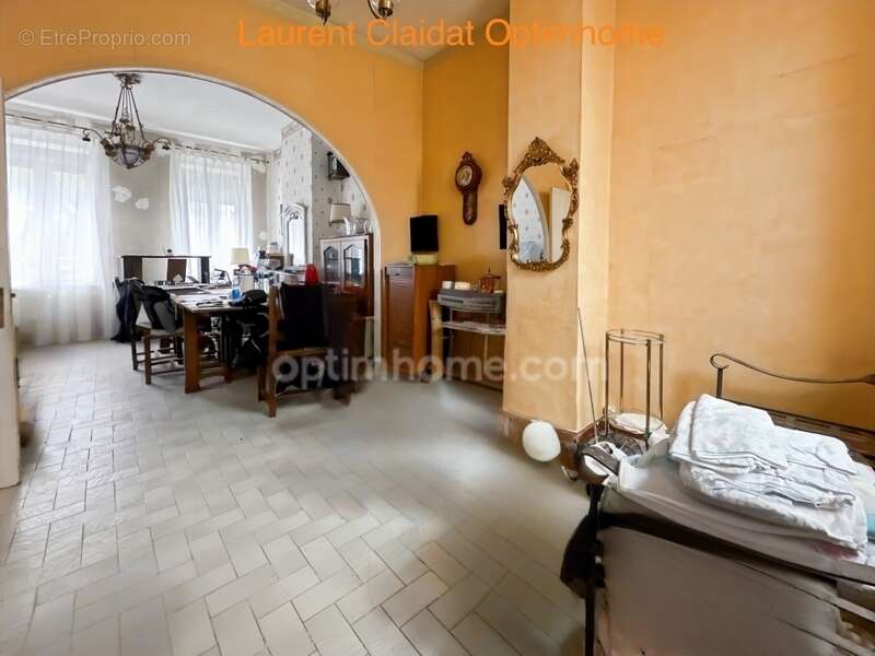 Maison à SAINT-QUENTIN