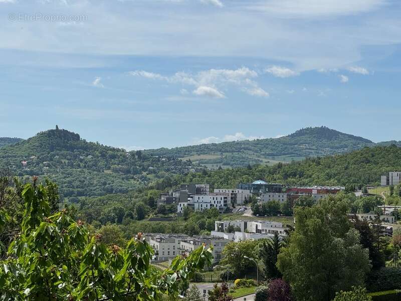 Appartement à CEYRAT