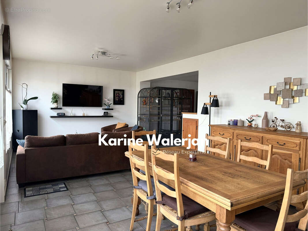 Maison à COURRIERES