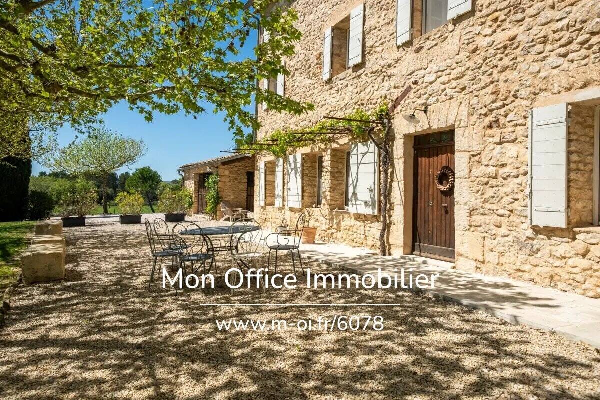Maison à ROUSSILLON