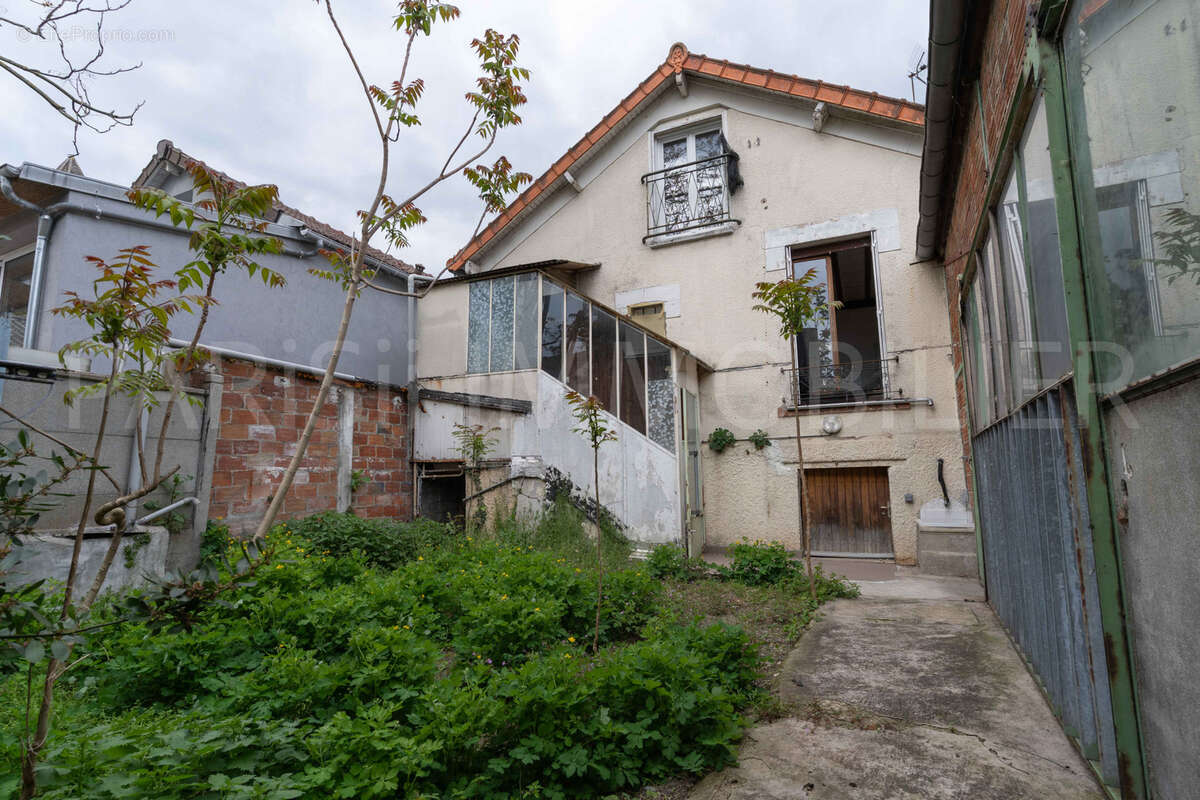 Maison à LA FRETTE-SUR-SEINE