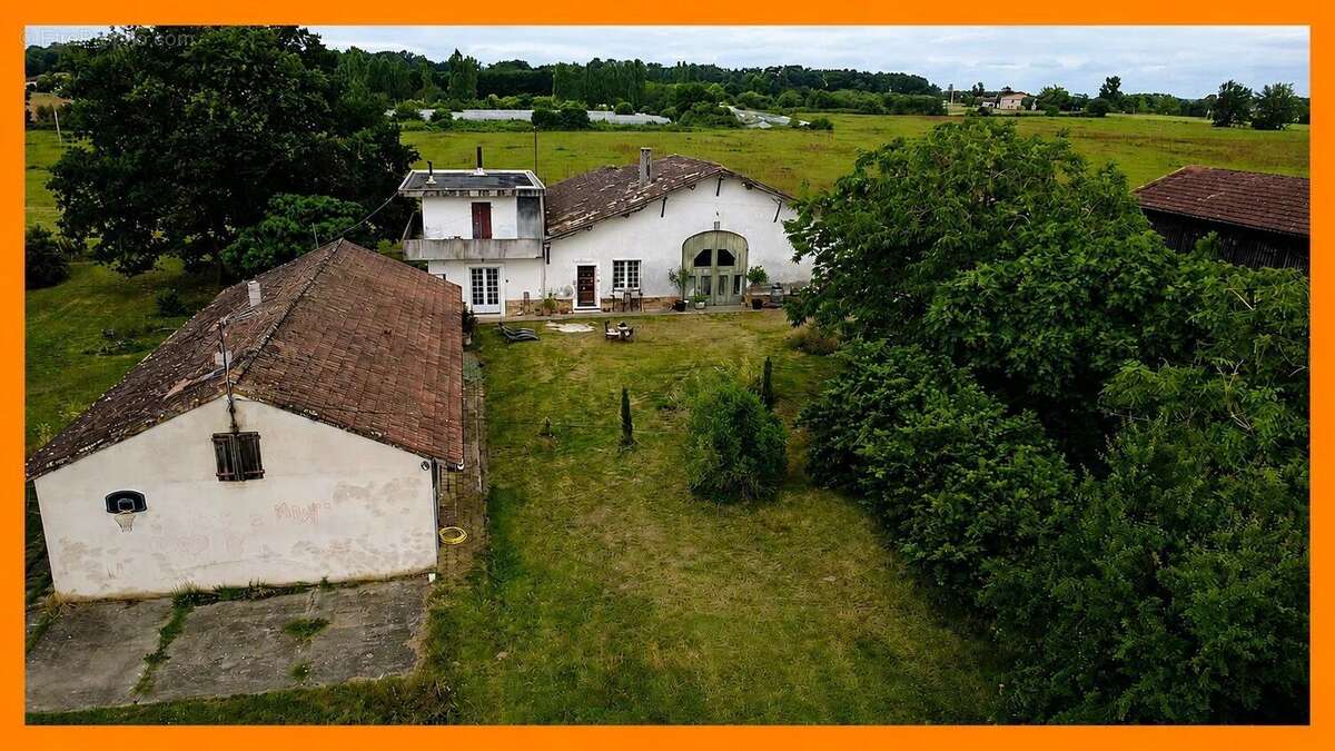 Maison à NOAILLAC
